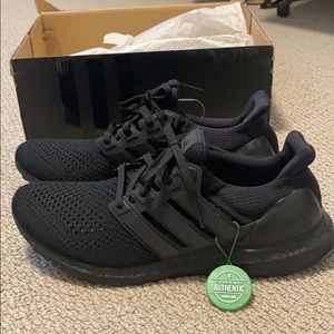 *SOLD* Men’s UltraBoost 17 BRAND NEW w/ box
